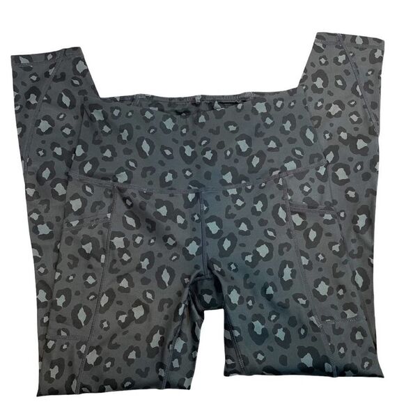 Reebok Pants - Reebok Leopard Print Leggings Gray Black